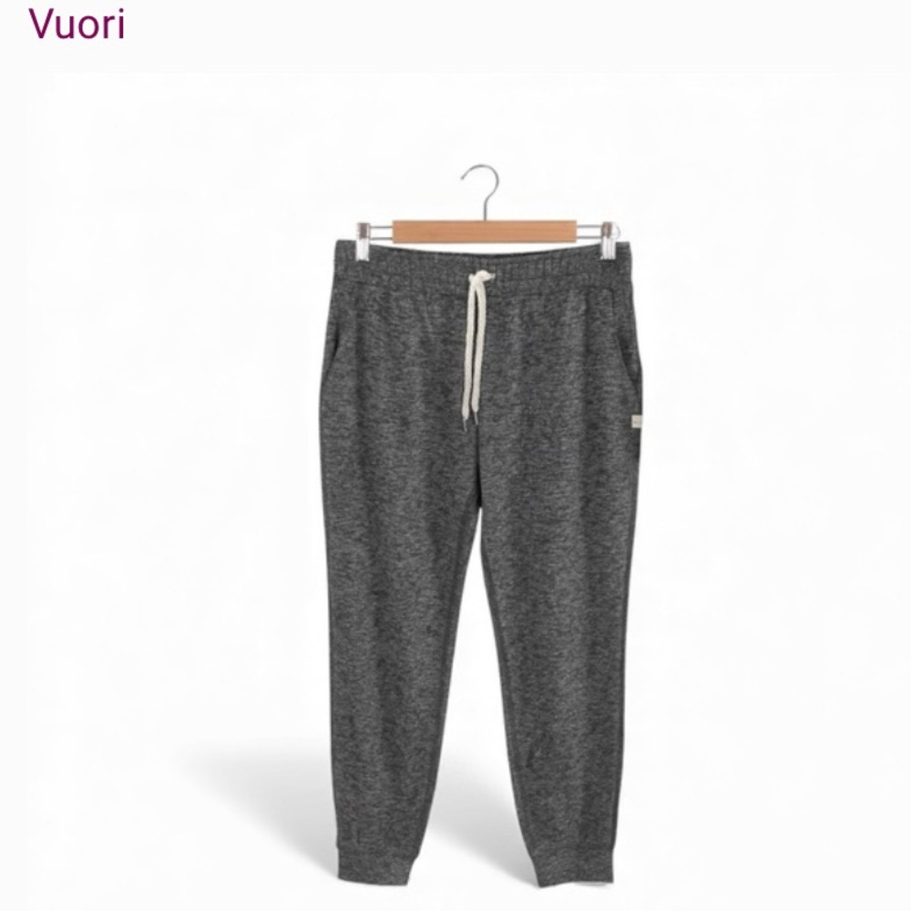 Vuori halo short Charcoal soft Joggers